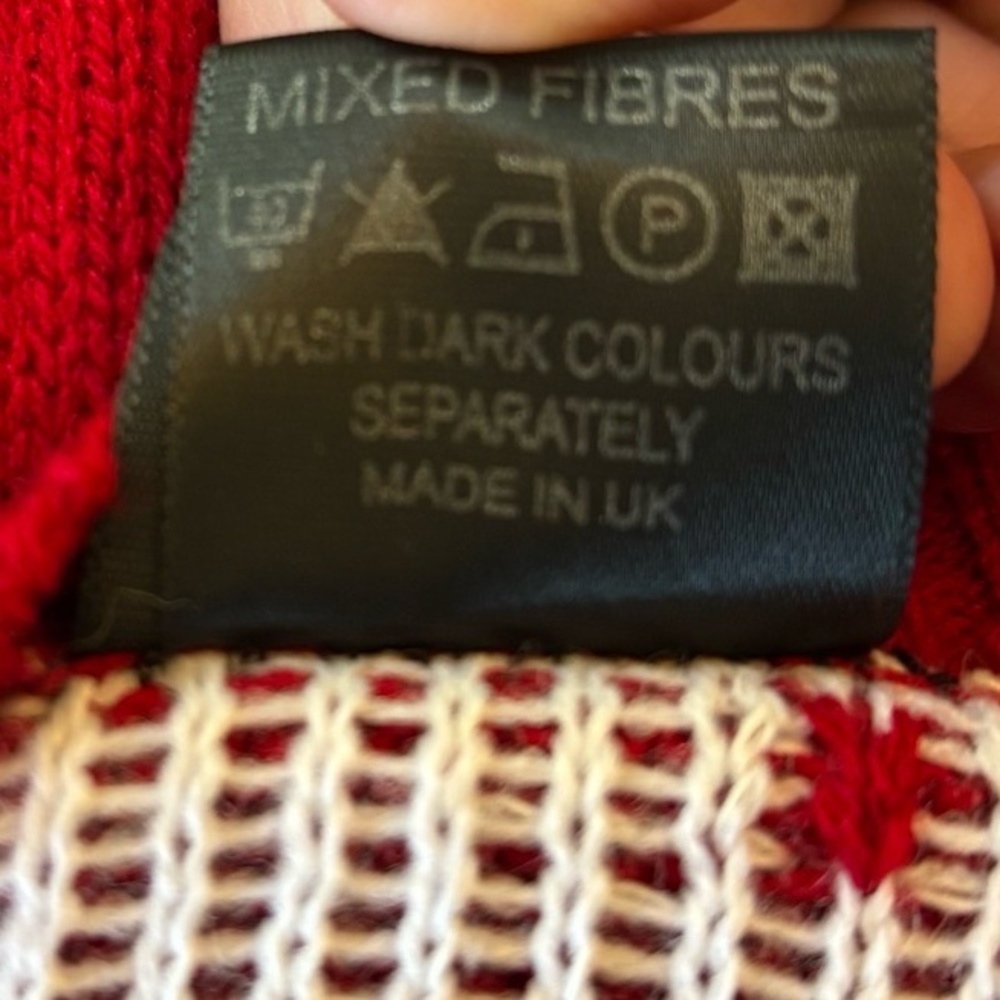 Design London Sweater  Sz Large Red Christmas Elf Design Crew Neck Festive - Picture 5 of 8